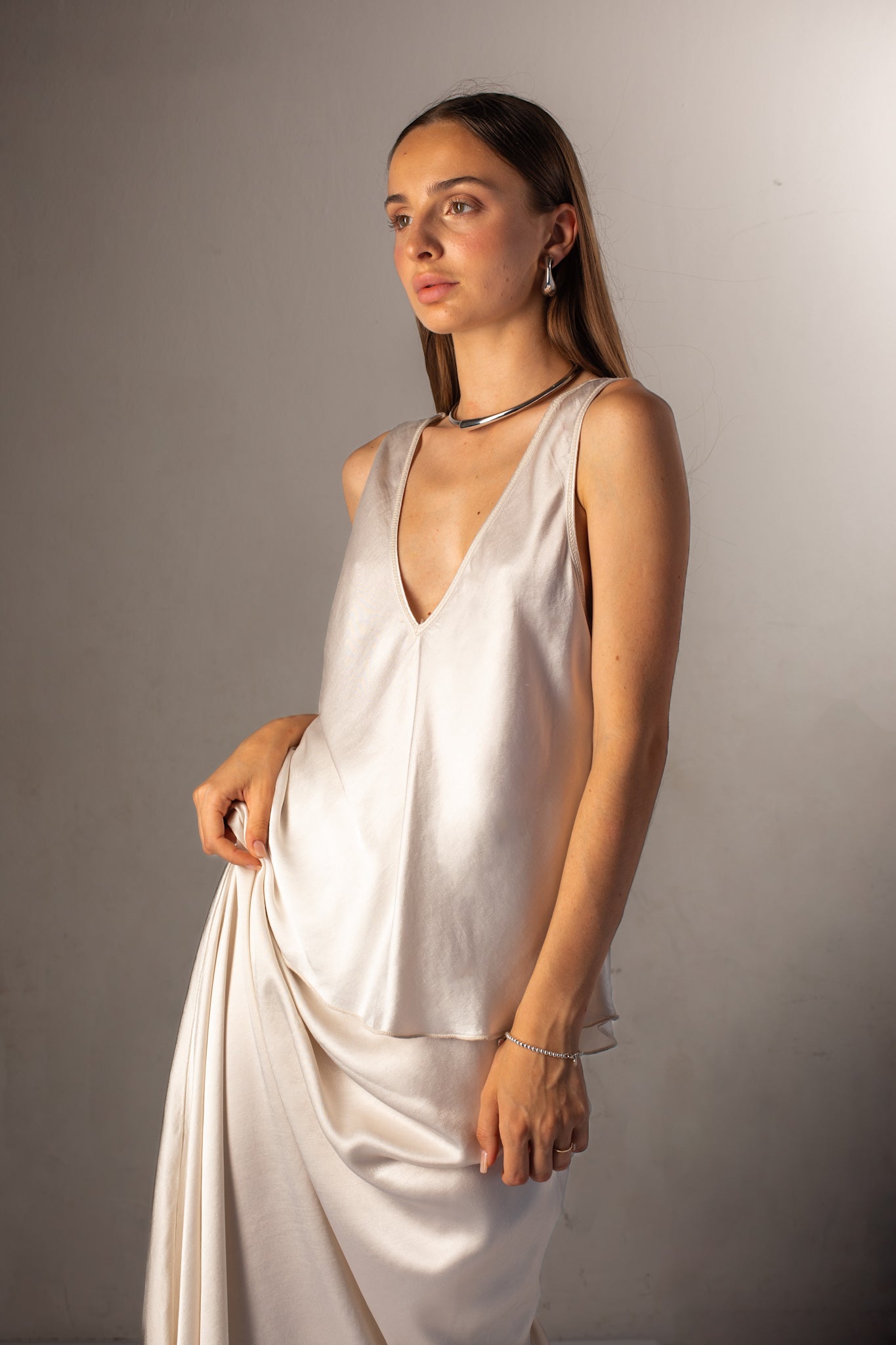 V-neckline pearl viscose top