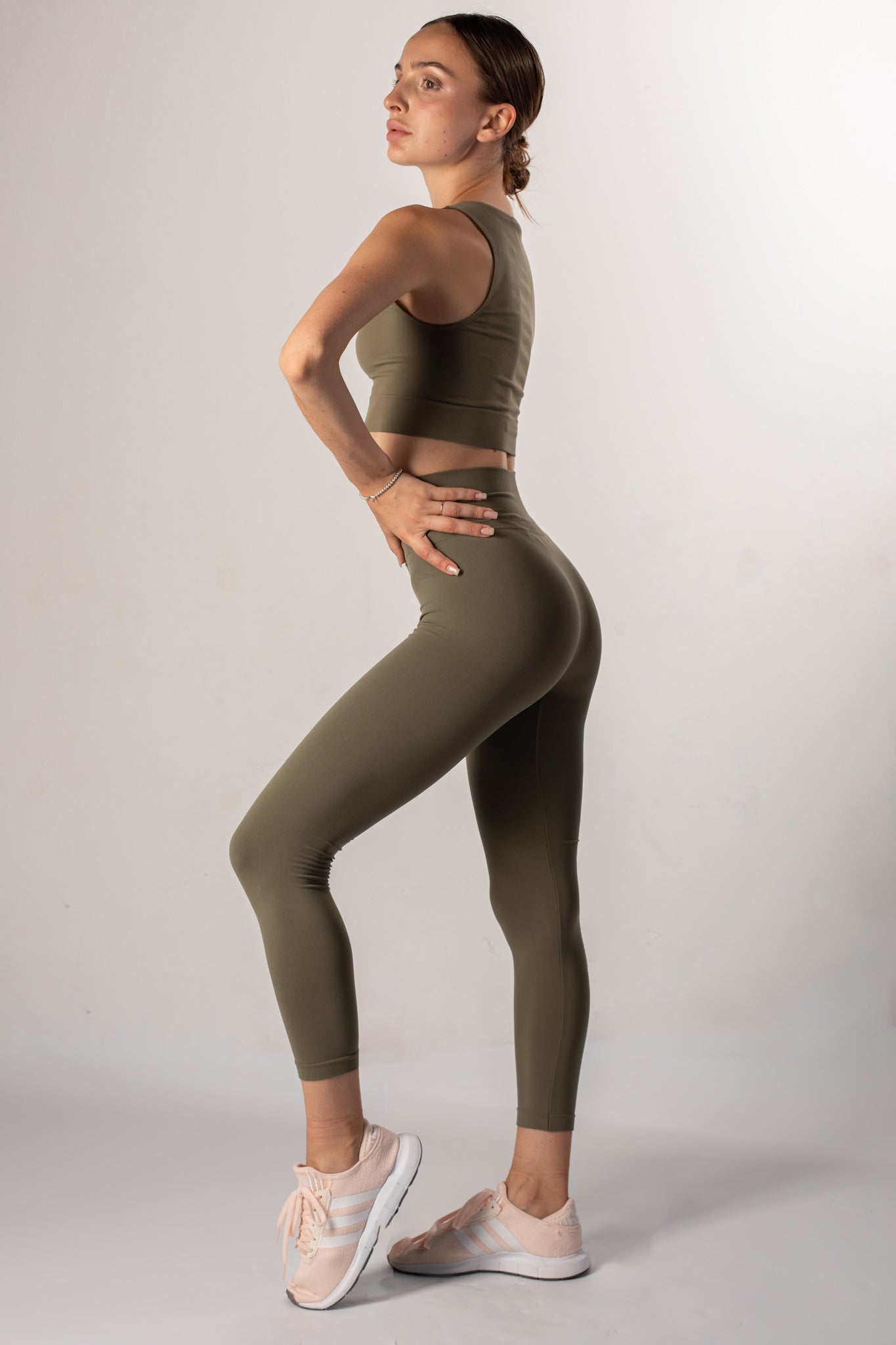 High-waisted  leggings