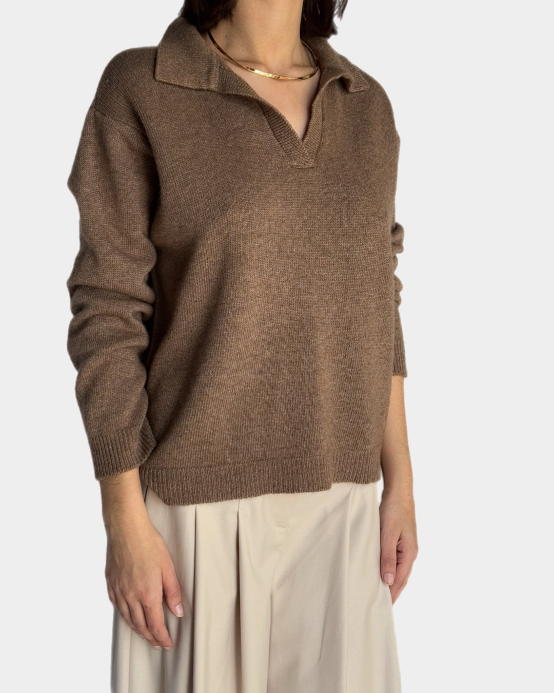 Chestnut v-neck cashmere sweater