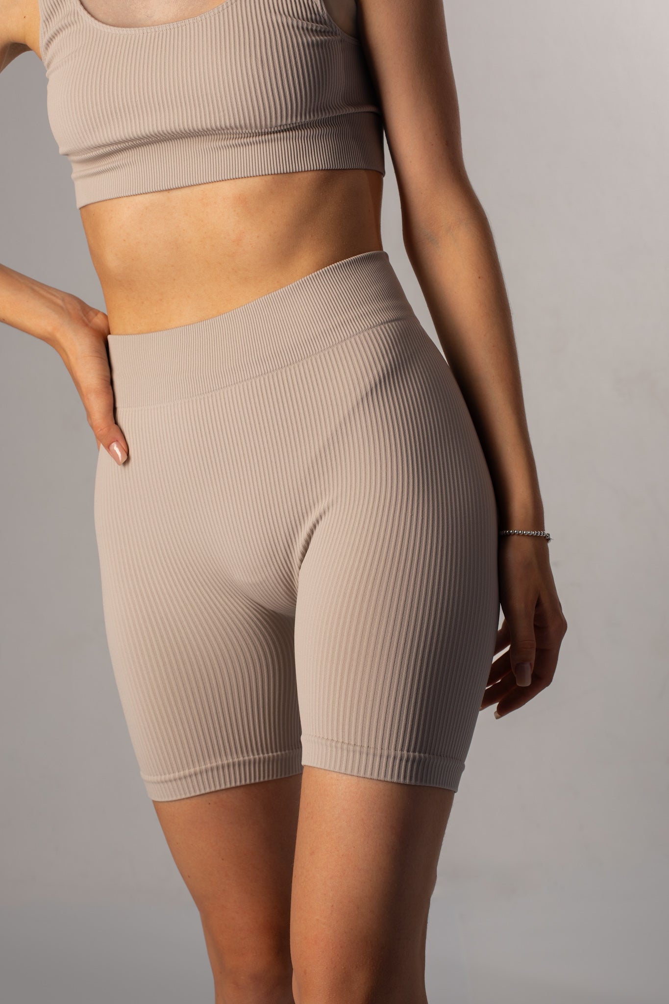 Ivory ribbed seamless bike shorts