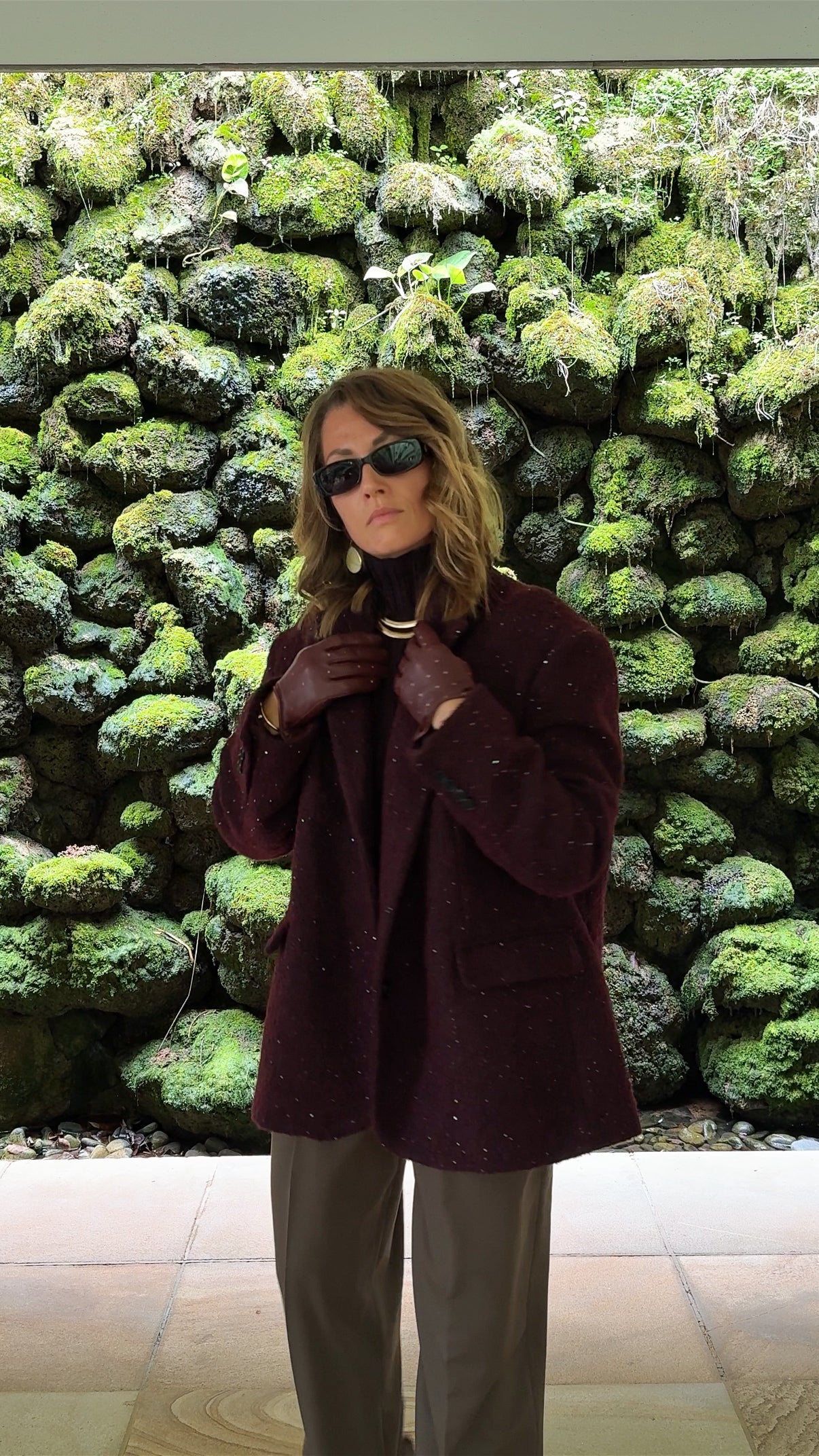 Burgundy oversized coat with subtle sequins