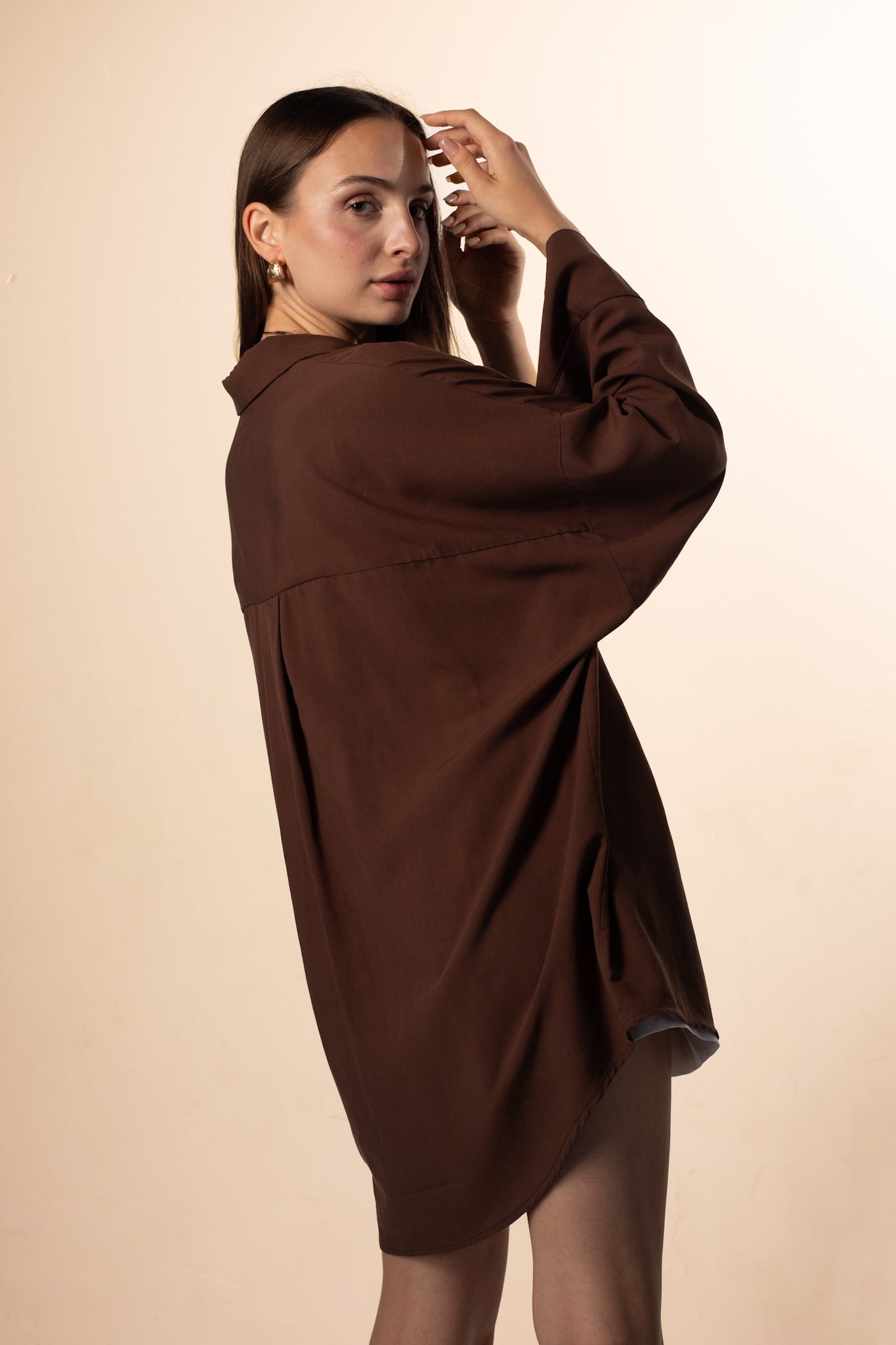 Chocolate-colored viscose linen shirt